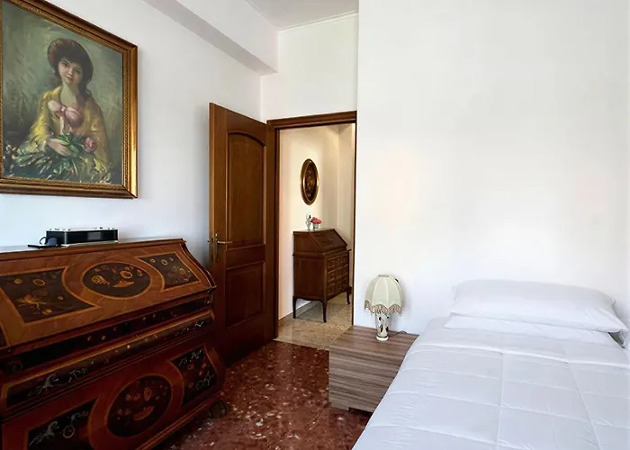Apartament Sunny 2br Near Vatican , Ac , Bus 98 Direct Centre